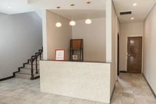 大堂 RedDoorz @ Wiyung 2