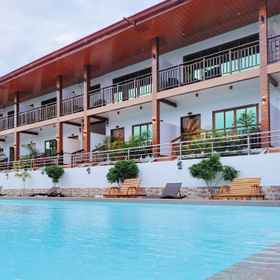 Exterior / Building 1 RedDoorz @ Sun Kissed Resort Guindulman, Khách sạn Quinale Beach Bar