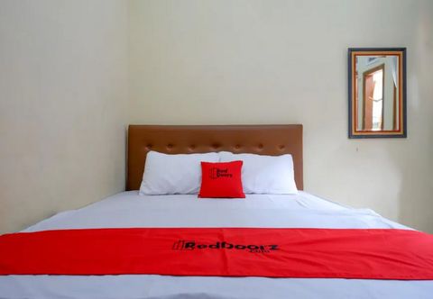 침실 RedDoorz near Desa Wisata Tambi Dieng