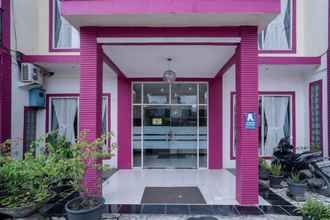 Exterior 4 RedDoorz Near Uniska Banjarmasin