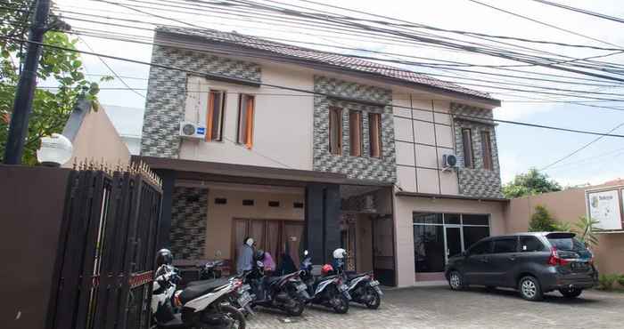 Exterior RedDoorz Syariah near UNTAG Banyuwangi