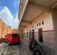 Lainnya 5 RedDoorz near Mojokerto Train Station