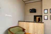 Lobby RedDoorz near Mojokerto Train Station