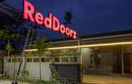 Others 3 RedDoorz Syariah near Exit Tol Pemalang Comal 2