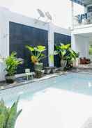 Others RedDoorz @ Artomoro Guest House