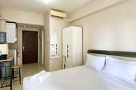 อื่นๆ Restful and Warm Studio Room Sunter Park View Apartment By Travelio