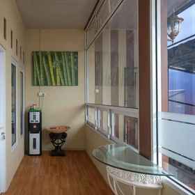Others 7 RedDoorz Syariah near Alun Alun Wonosobo 3, Hotel Apotek Sindoro