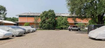 Exterior 5 RedDoorz @ Taman Green Legon