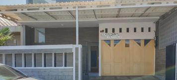 Exterior 5 RedDoorz near Istana Plaza 3