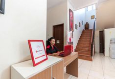 ล็อบบี้ 4 RedDoorz @ Pengayoman Panakkukang 3