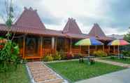 Others 4 RedDoorz Syariah near Terminal Mendolo Wonosobo 2