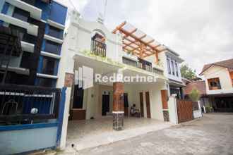 Lain-lain 4 Balmoral House Mitra RedDoorz near Ambarukmo Plaza Mall Yogyakarta