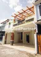 Others Balmoral House Mitra RedDoorz near Ambarukmo Plaza Mall Yogyakarta