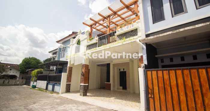 Lain-lain Balmoral House Mitra RedDoorz near Ambarukmo Plaza Mall Yogyakarta