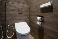 In-room Bathroom ST Signature Tanjong Pagar, DAYUSE, 8 hours: 10AM-6PM