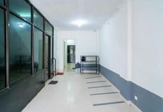 Others 7 RedDoorz @ Aralia Harapan Indah