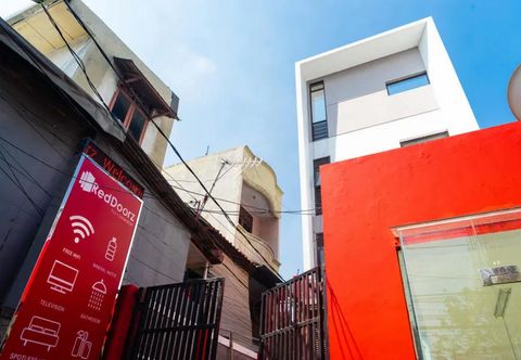 Others RedDoorz Plus @ Sawah Besar