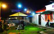 Bar, Kafe, dan Lounge 6 Pesona Orange Homestay & Resto