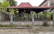 Lain-lain 2 RedDoorz Syariah Near Wijilan 2 Yogyakarta