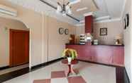 Lobby 6 Urbanview Hotel Syariah Residence Medan by RedDoorz