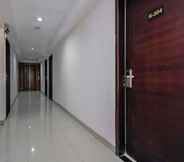 Others 2 RedDoorz Plus Near Galaxy Bekasi