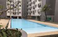 สระว่ายน้ำ 4 Best Location Studio Apartment at 2nd Floor Jarrdin Cihampelas By Travelio