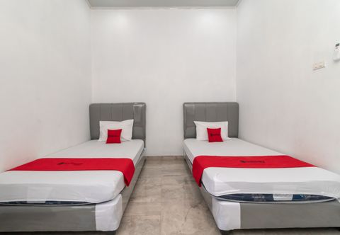 Others RedDoorz near Tugu Coklat Pesawaran Lampung