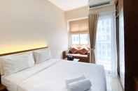 Bedroom Simply Look Studio Apartment at Transpark Juanda Bekasi Timur By Travelio