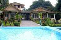 Swimming Pool Residences by RedDoorz near Taman Safari