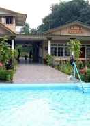 SWIMMING_POOL Residences by RedDoorz near Taman Safari