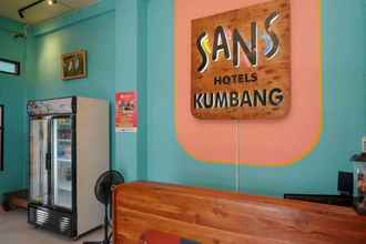 Sảnh chờ 4 Sans Hotel Kumbang Yogyakarta by RedDoorz