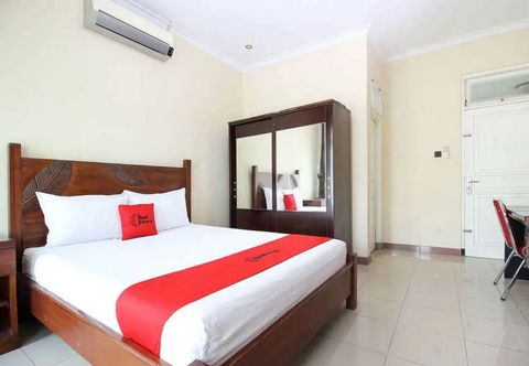 Others RedDoorz Plus near STIE YKPN