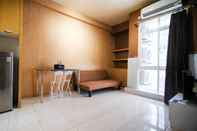 Lobi Homey and Comfy 2BR at Bale Hinggil Apartment By Travelio