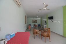 Common Space RedDoorz @ Hotel Griya Gatsu Lampung