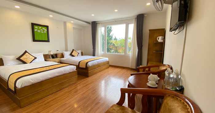 Kamar Tidur Cherry Luxury Hotel