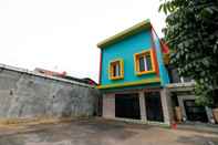 Exterior RedDoorz Plus Near Halim Perdanakusuma 2