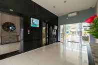Lobby RedLiving Apartemen Gunung Putri Square - Sansan Room with Netflix