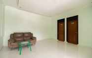 Others 5 Urbanview Hotel Kampung Istal Megamendung Puncak by RedDoorz