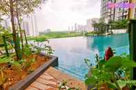 Kolam Renang Legoland -3mins Drive -Happy Family Suite-kids friendly with Wifi and Pool Garden view.