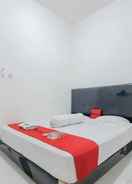 BEDROOM RedDoorz @ Permana Homestay near Supadio Airport Pontianak