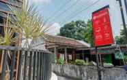 Bên ngoài 6 RedDoorz near Lippo Mall Yogyakarta