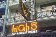 ภายนอกอาคาร High5 Bar and Guesthouse