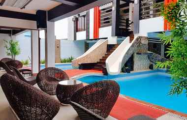 Swimming Pool 2 Casa Demetria Duplex Hot Spring Resort Laguna