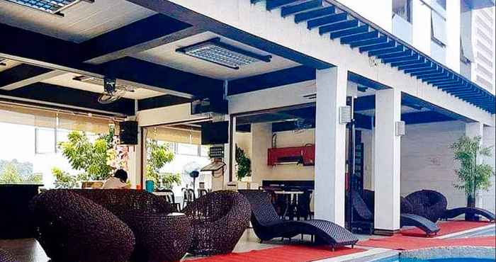 Kolam Renang Casa Demetria Duplex Hot Spring Resort Laguna