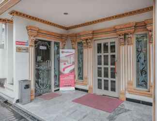 Lobby 2 RedDoorz Plus @ Tanjung Karang Lampung 2