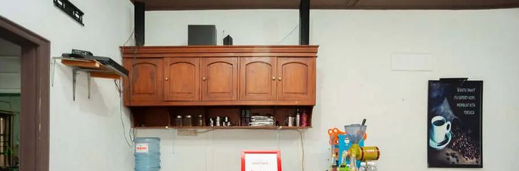 Sảnh chờ RedDoorz Syariah @ Jalan KH. Mas Mansur Lampung