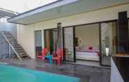 Swimming Pool 3 RedDoorz Syariah near Pasar Godong Grobogan