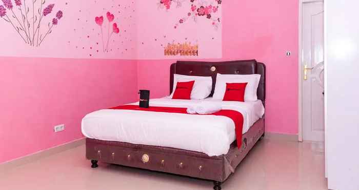 Others RedDoorz Premium @ Sea Residence Manado