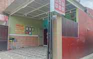 Lainnya 3 RedDoorz Syariah near Sunrise Mall Mojokerto