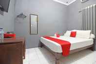 Bedroom RedDoorz near Terminal Condong Catur